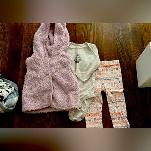 Carter three piece penguin set